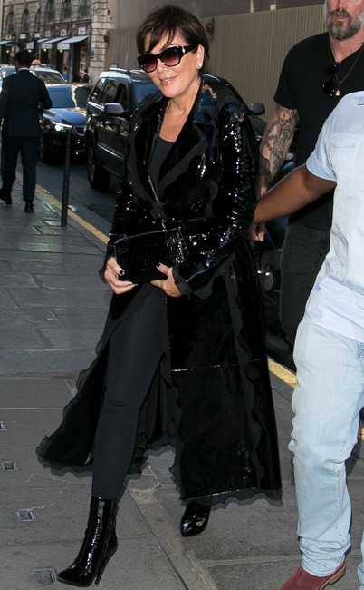 Kris Jenner, Paris